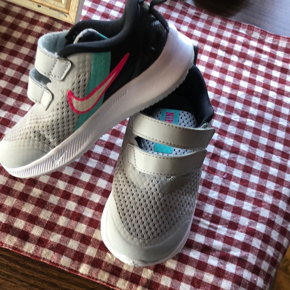 Toddler size 9c Nike Sneakers